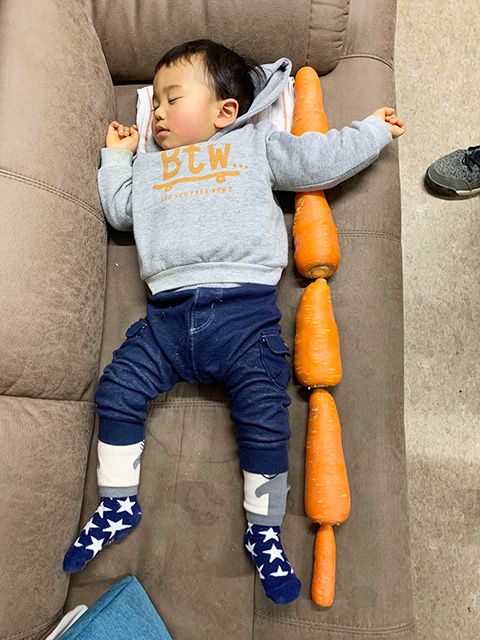 おねんね男の子